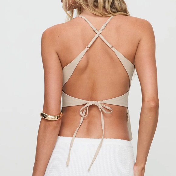 NWT Princess Polly Hopelessly Devoted Top in Beige - Picture 4 of 8